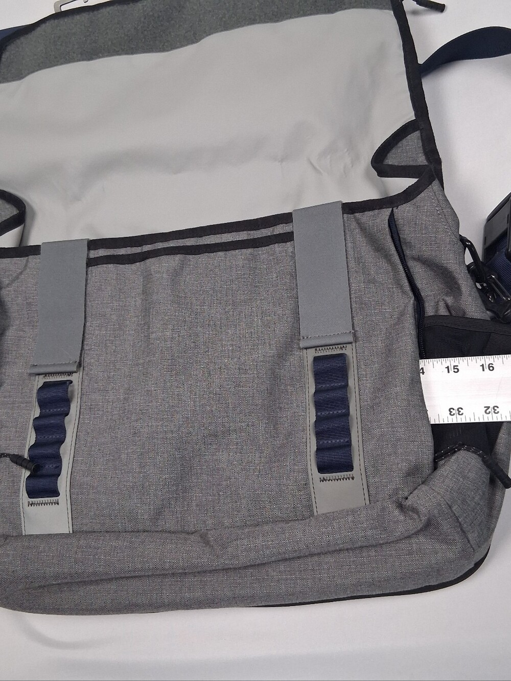 Timbuk2 San Francisco Command Messenger CrossBody Bag Laptop Organizer Gray/Blue - Picture 4 of 16